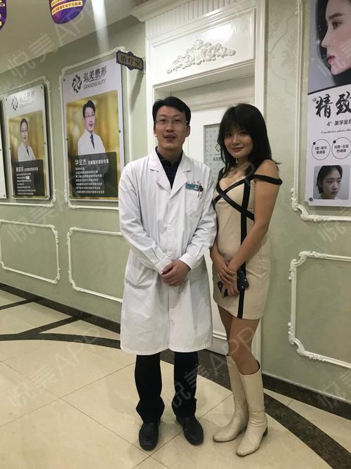 乳房下垂矫正术后35天_假体隆胸术后35天_胸型美化术后35天_隆胸术后